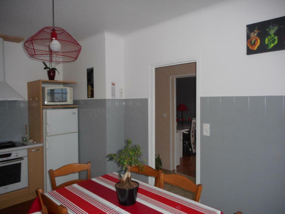 Nun Hobeki Apartment Aincille Екстериор снимка